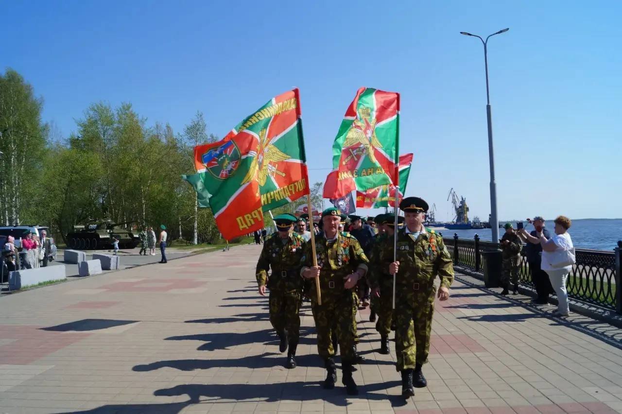 Памятник пограничникам всех поколений