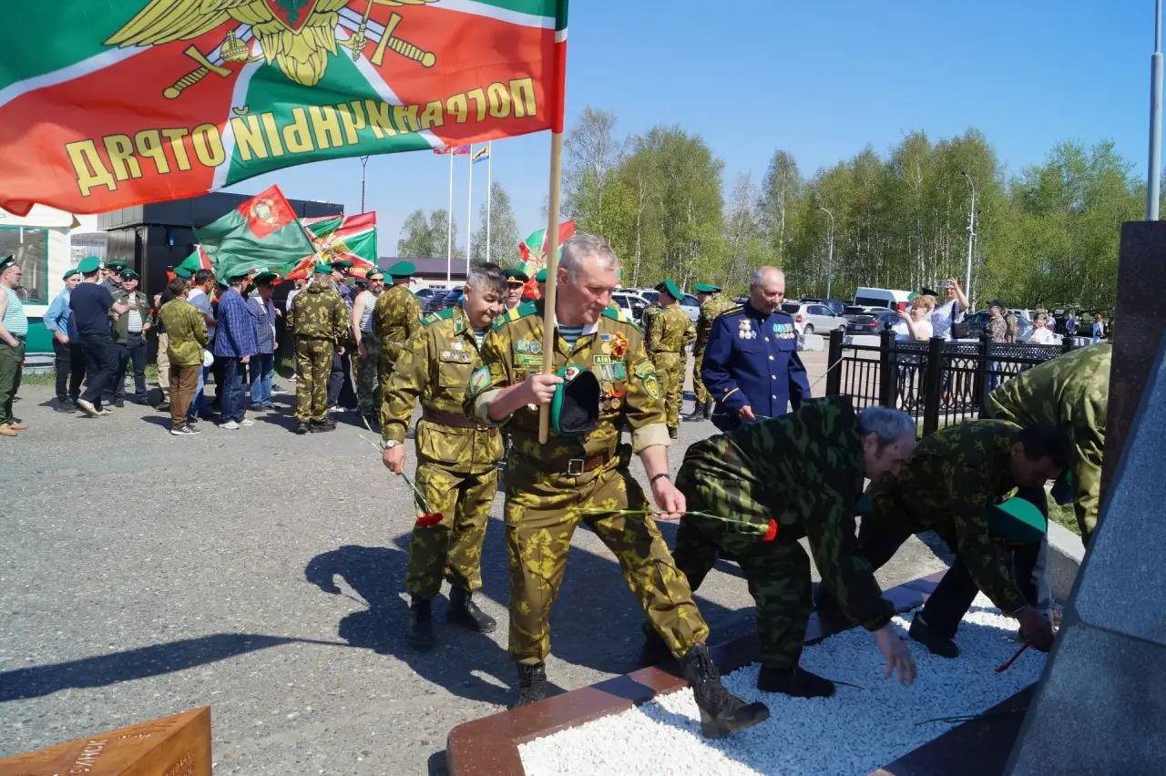 Стелла Сургутянам, ушедшим на фронт в 1941-1945 годах
